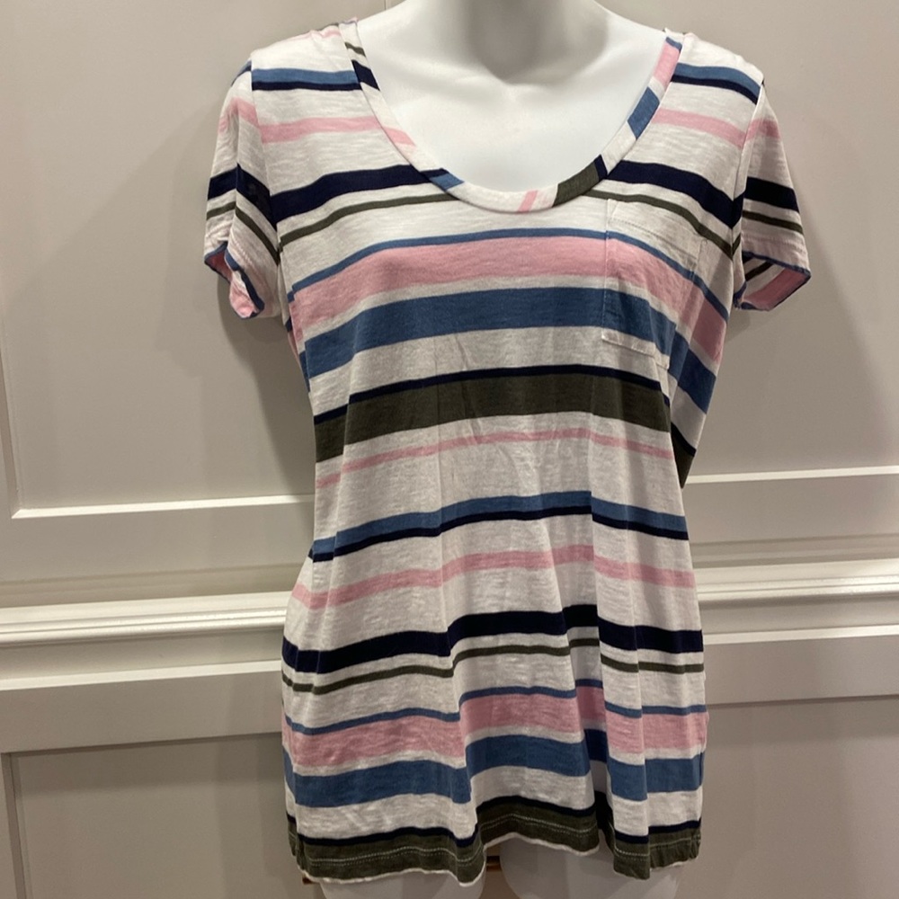 EUC Caslon pocket T-shirt